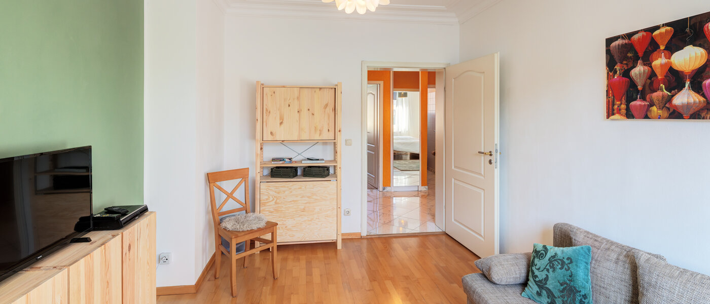 apartment München Milbertshofen 03 living room 14806