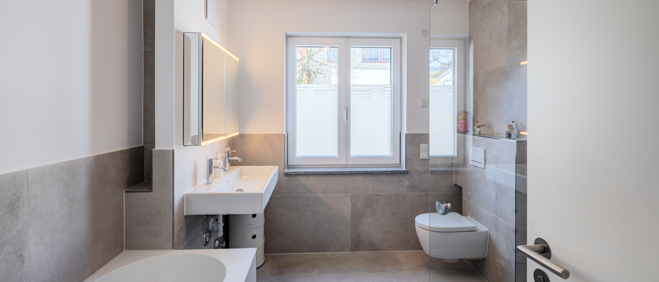 apartment Unterschleißheim Lohhof 02 bathroom 14813