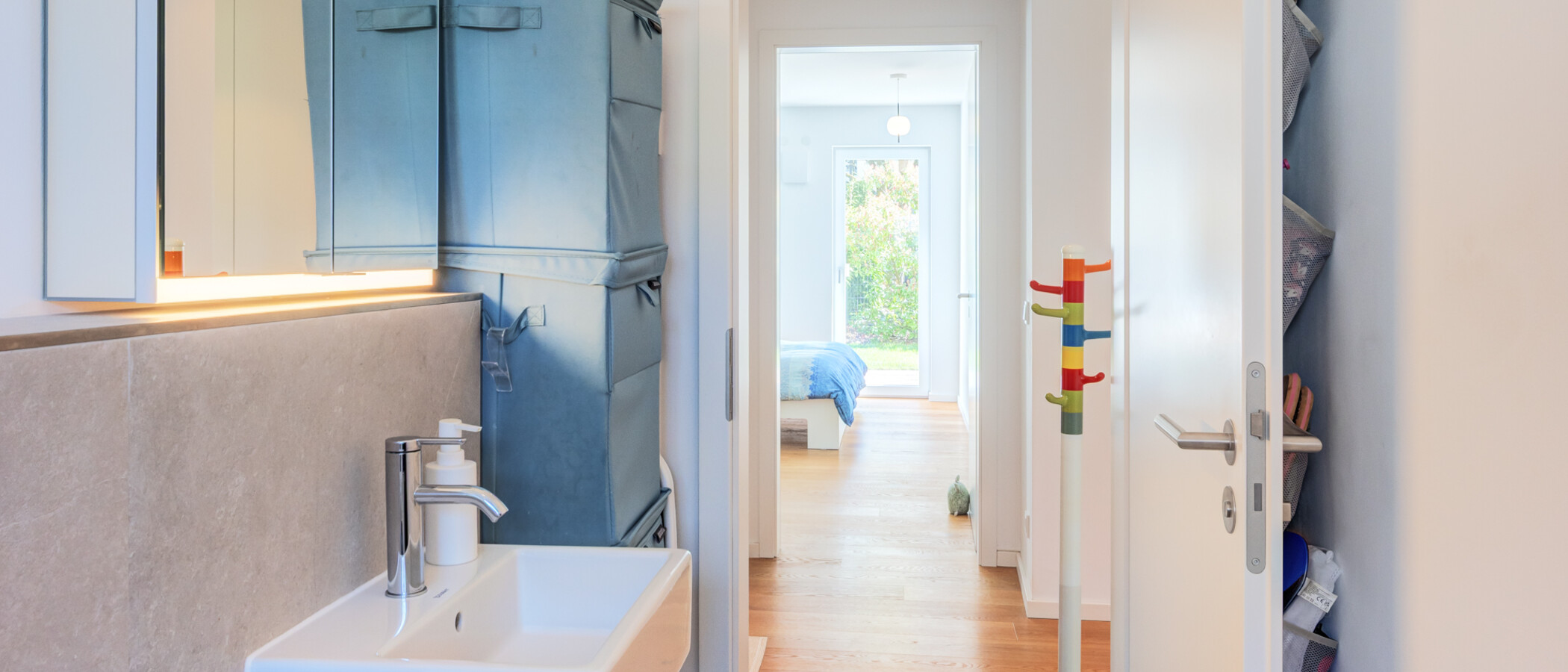 apartment Unterschleißheim Lohhof 02 guest toilet 14813