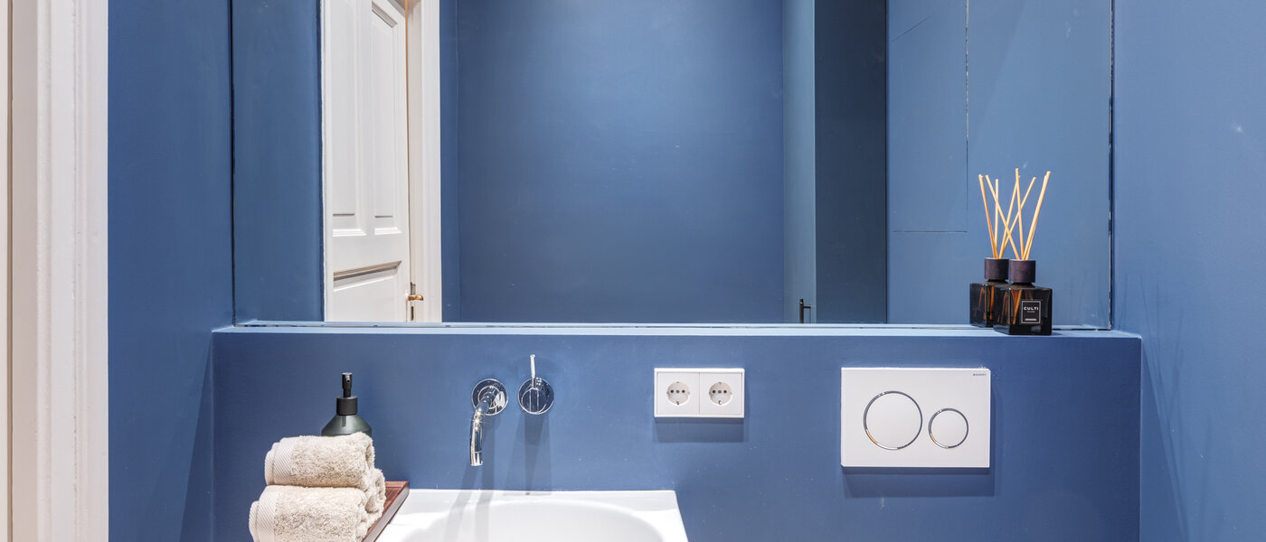 apartment München Altbogenhausen 01 guest toilet 14814