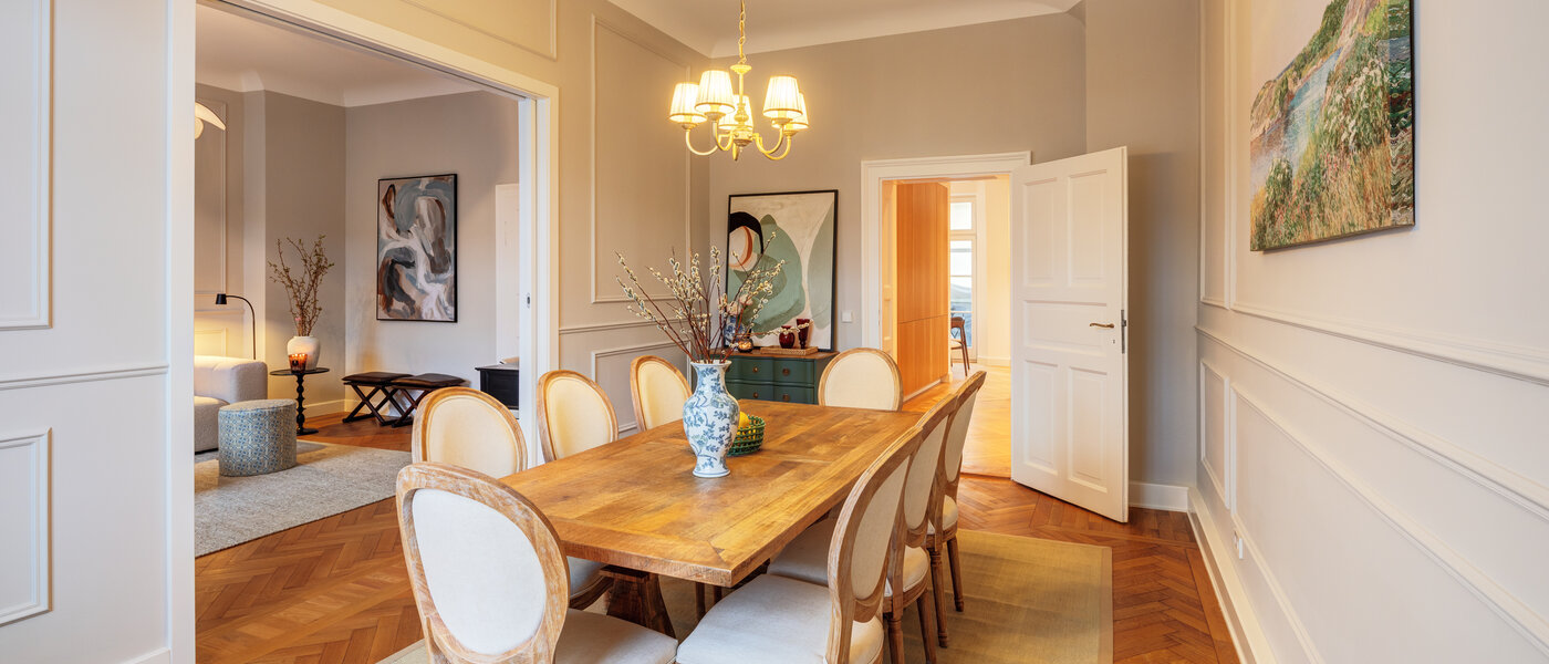 apartment München Altbogenhausen 01 dining room 14814