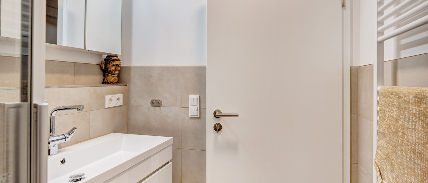 townhouse München Harlaching 02 2. bathroom 14816