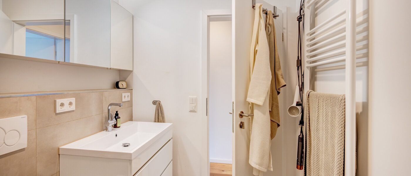 townhouse München Harlaching 03 1. bathroom 14816