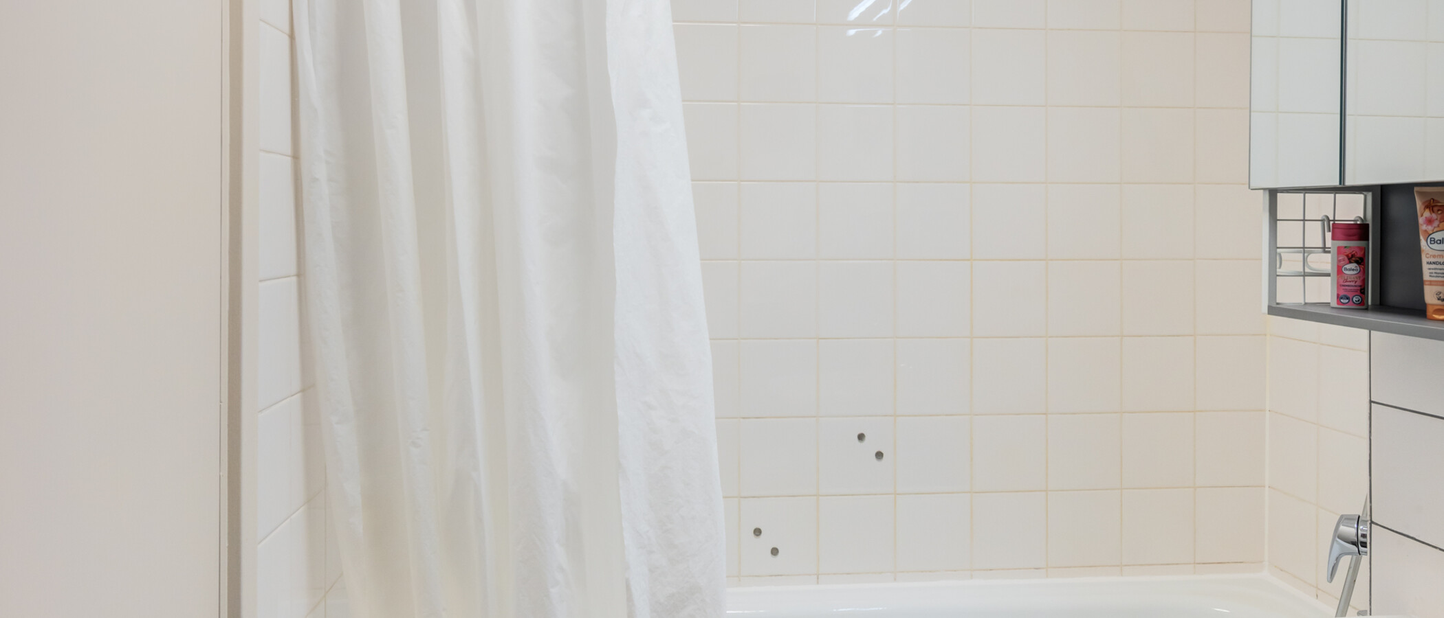 apartment München Maxvorstadt 02 bathroom 14821