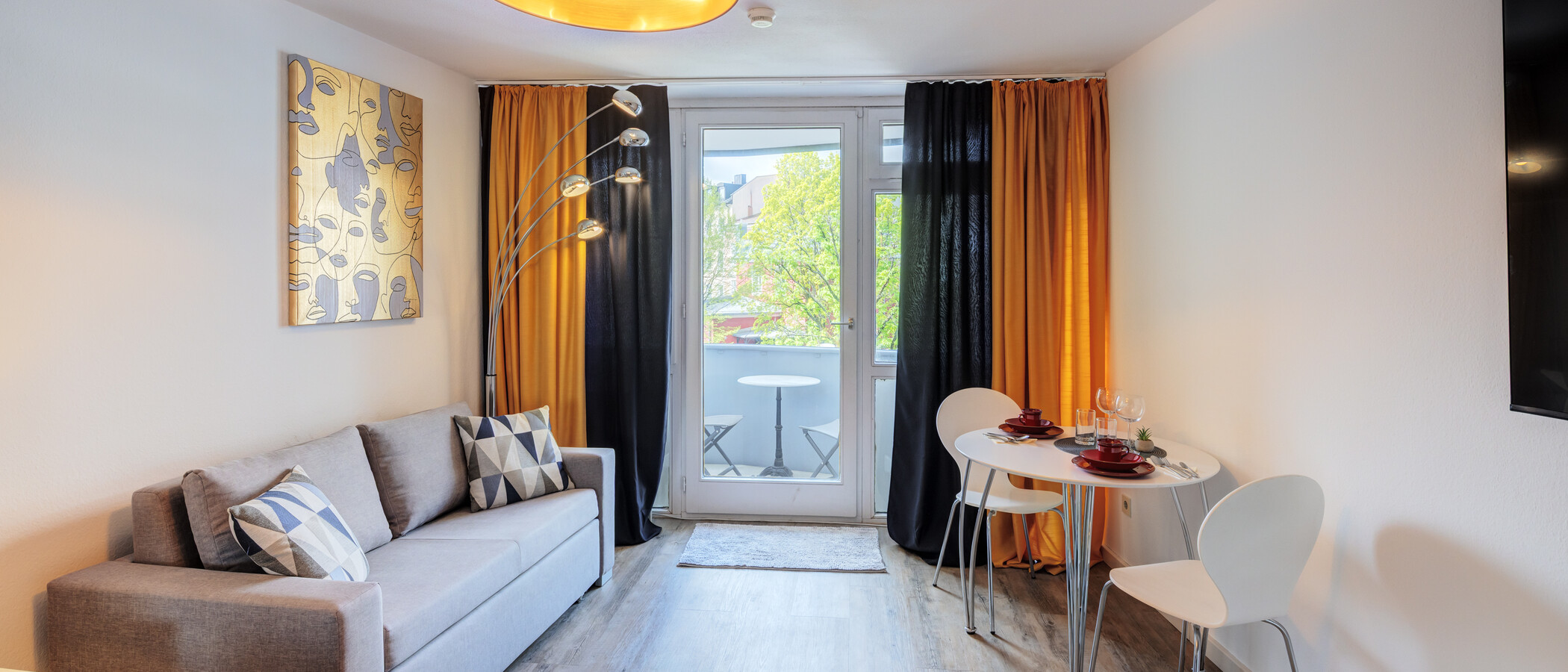 apartment München Maxvorstadt 02 living area 14821