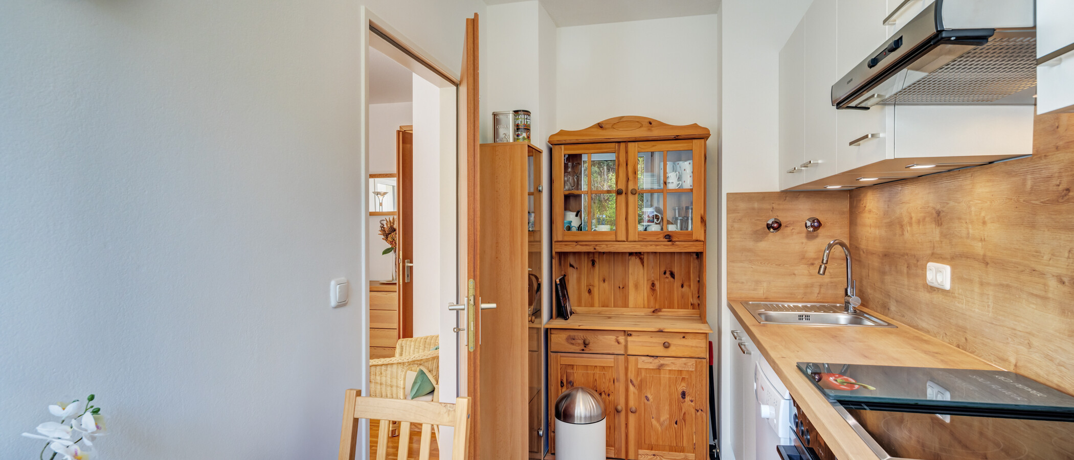 apartment München Oberföhring 02 kitchen 14823