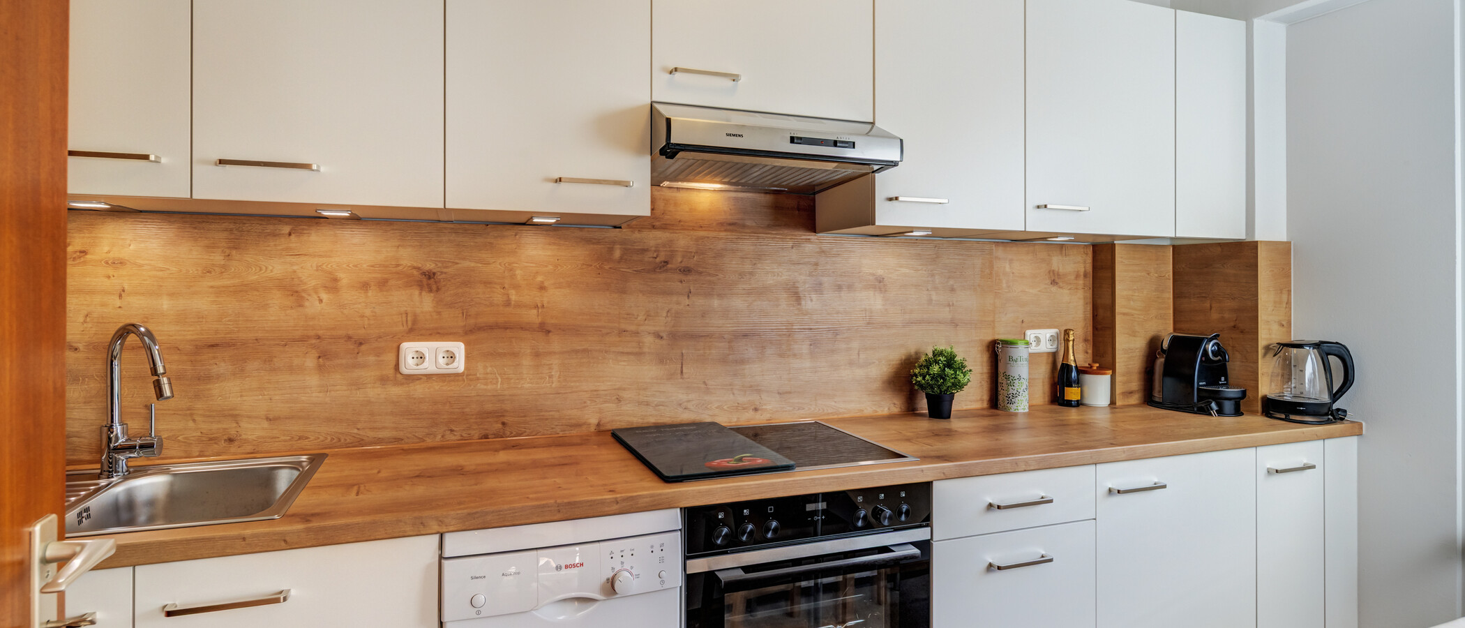 apartment München Oberföhring 03 kitchen 14823