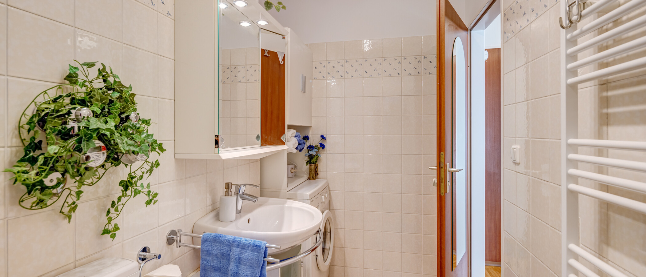 apartment München Oberföhring 03 bathroom 14823