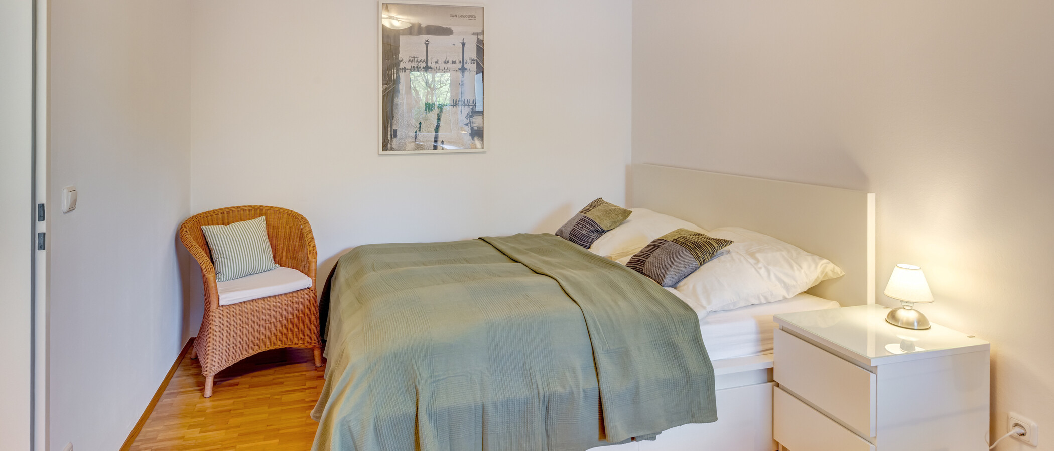 apartment München Oberföhring 01 bedroom 14823