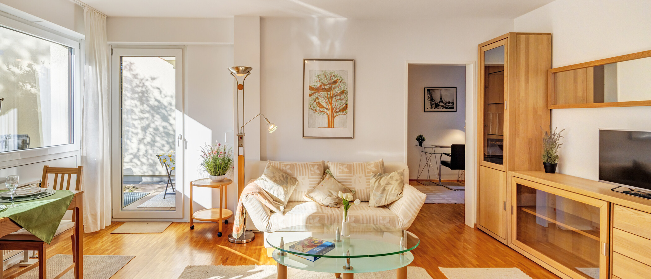 apartment München Oberföhring 02 living room 14823