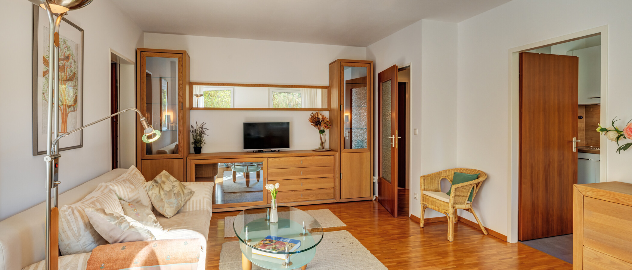 apartment München Oberföhring 03 living room 14823