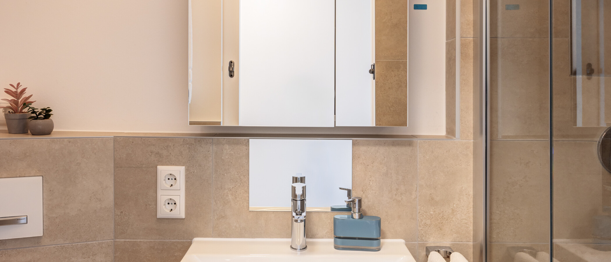 maisonette München Waldtrudering 02 2. bathroom 14825