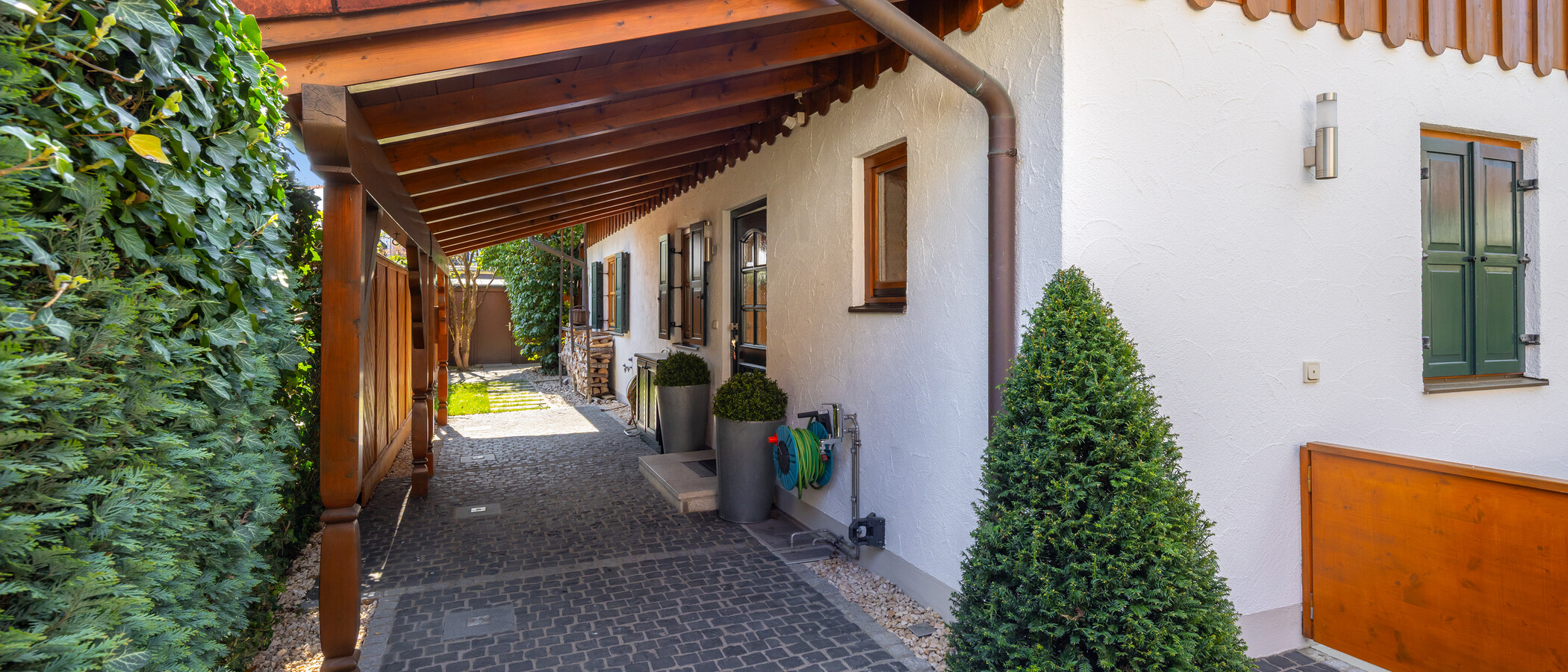 detached house München Obersendling 02 access way 14826