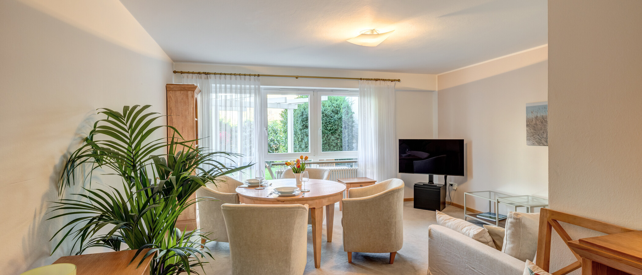 apartment München Mittersendling 01 living room 14827