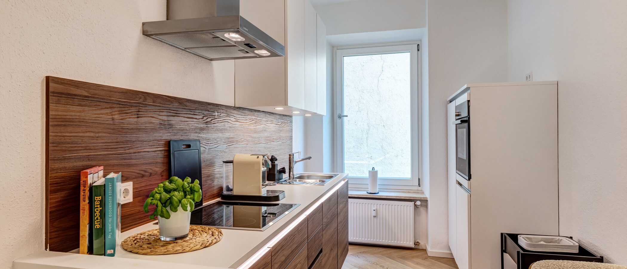 apartment München Glockenbachviertel 01 kitchen 14833