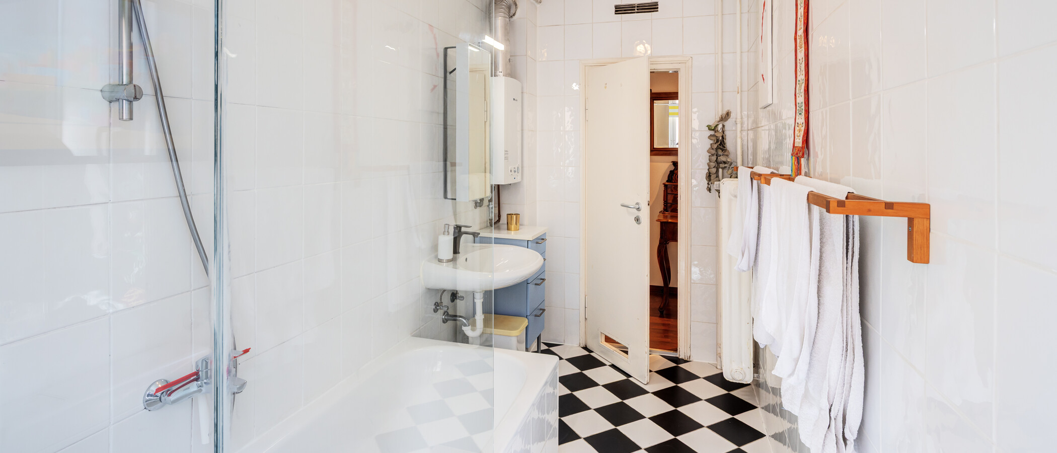 apartment München Schwabing (links der Leopoldstraße) 02 bathroom 14839