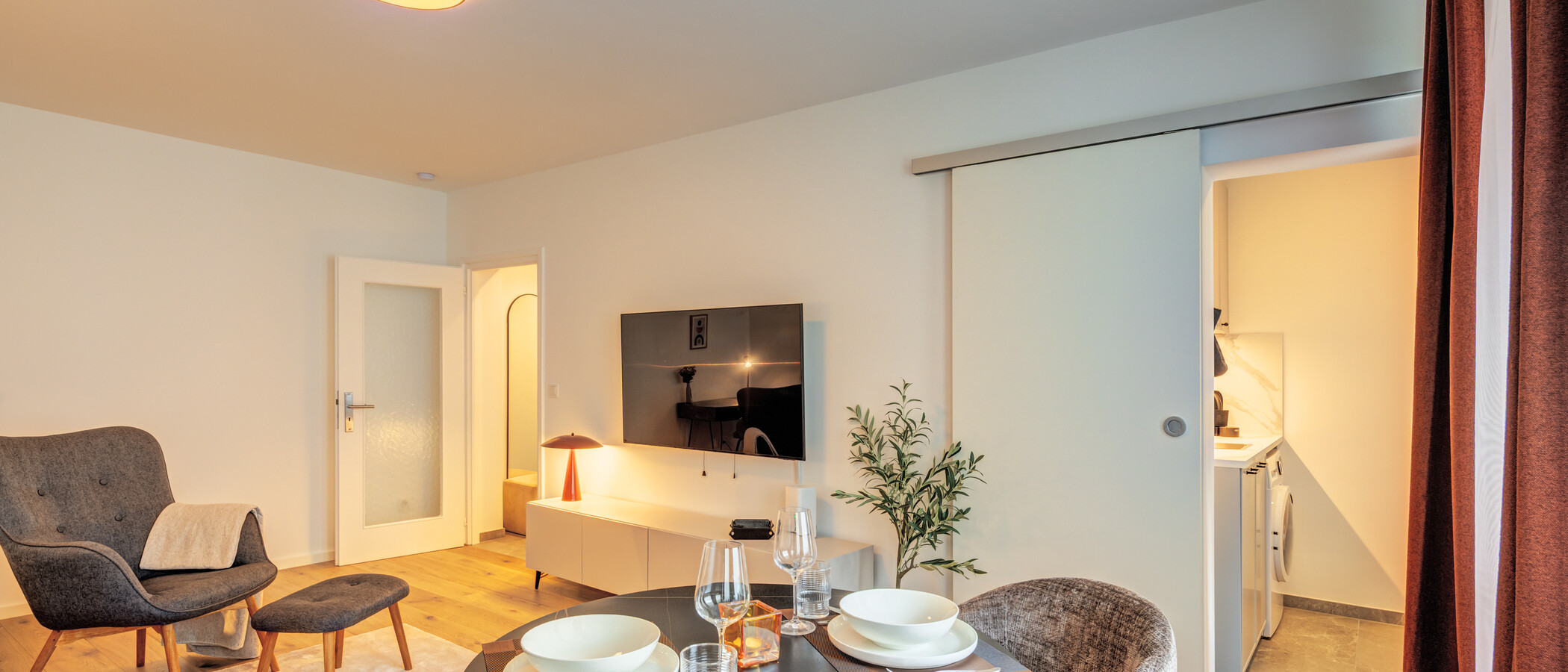 apartment München Schwabing-West 04 living area 14841