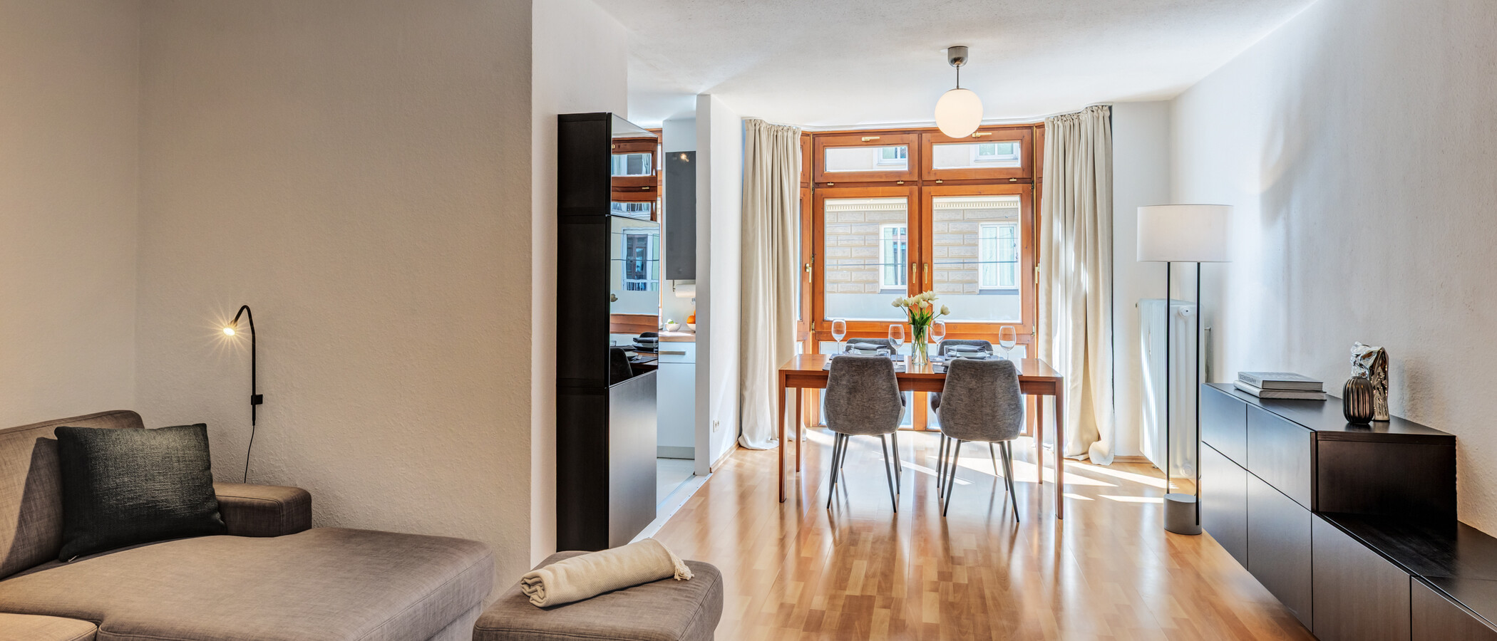 apartment München Gärtnerplatzviertel 01 living area 14843