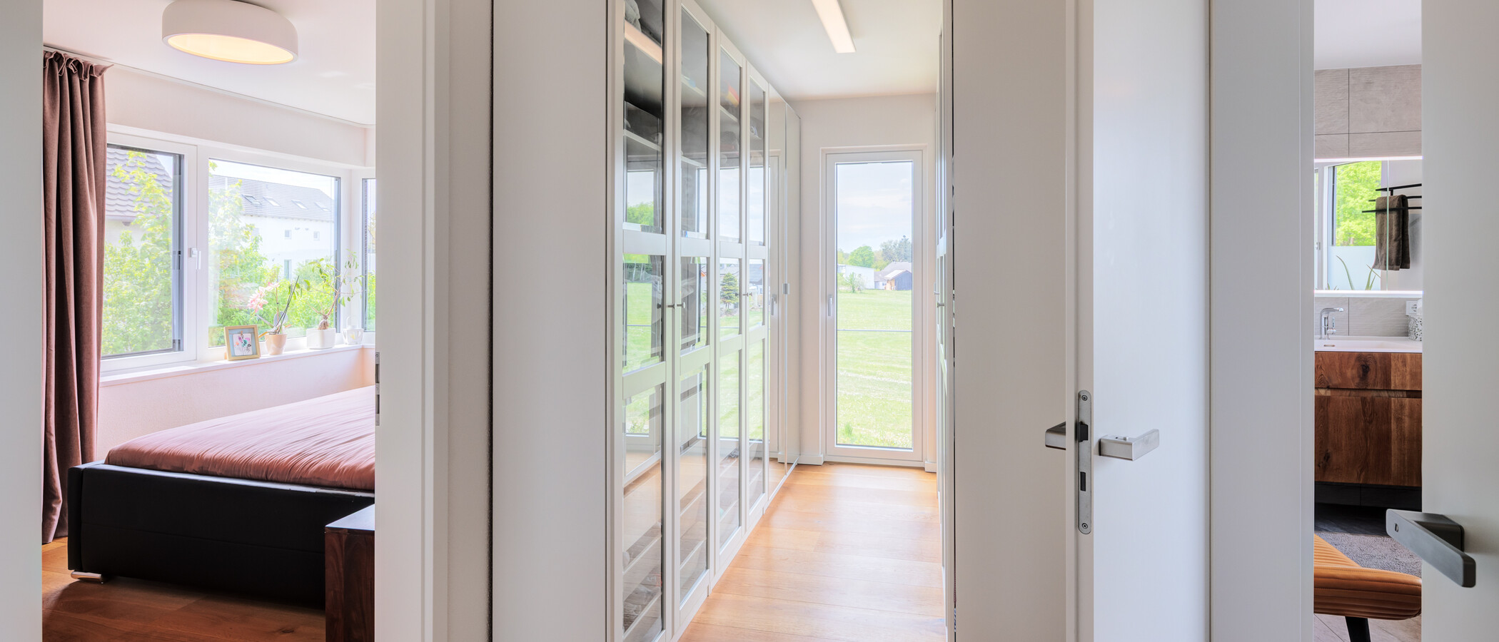 detached house Fahrenzhausen 01 dressing room 14846