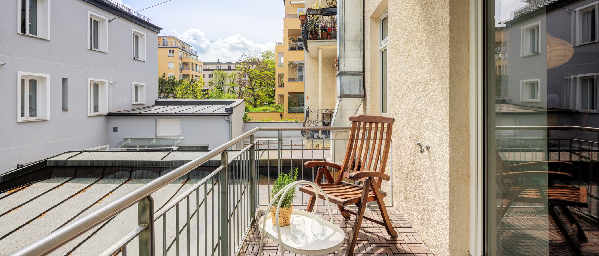 apartment München Glockenbachviertel 03 balcony 14849
