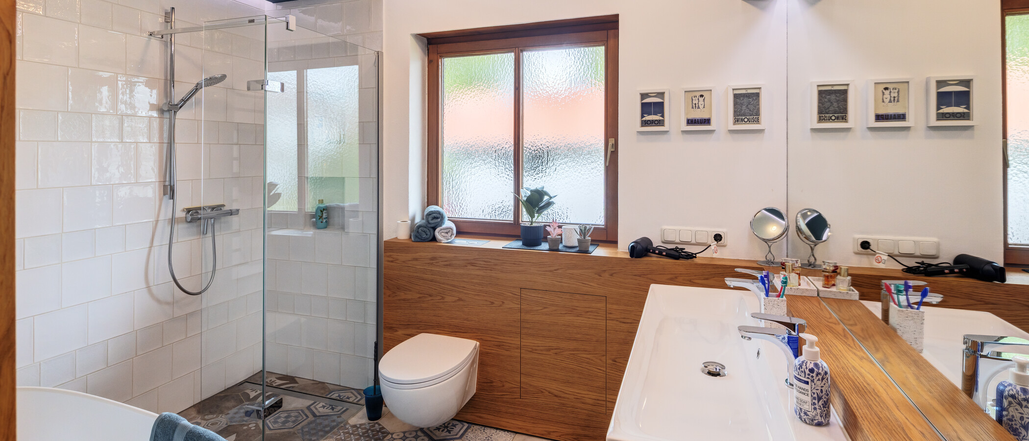 semi-detached house Weyarn 03 1. bathroom 14850