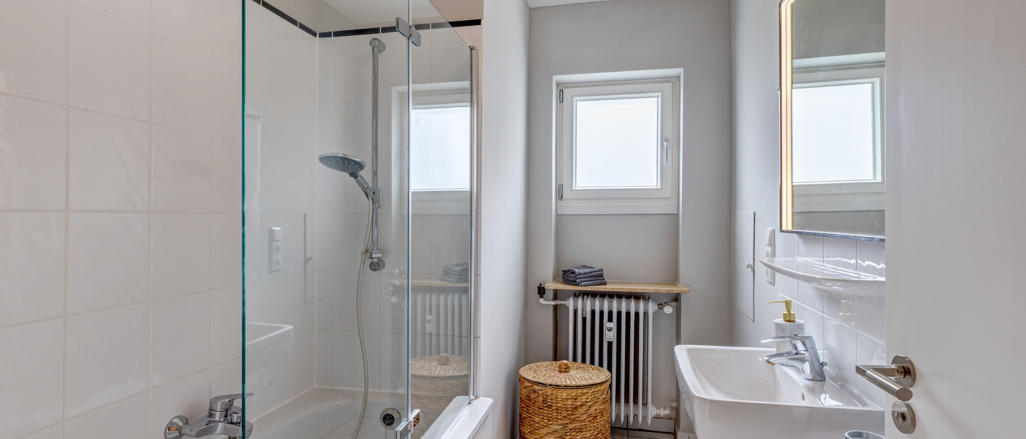 apartment München Maxvorstadt - Universitätsviertel 01 bathroom 14853