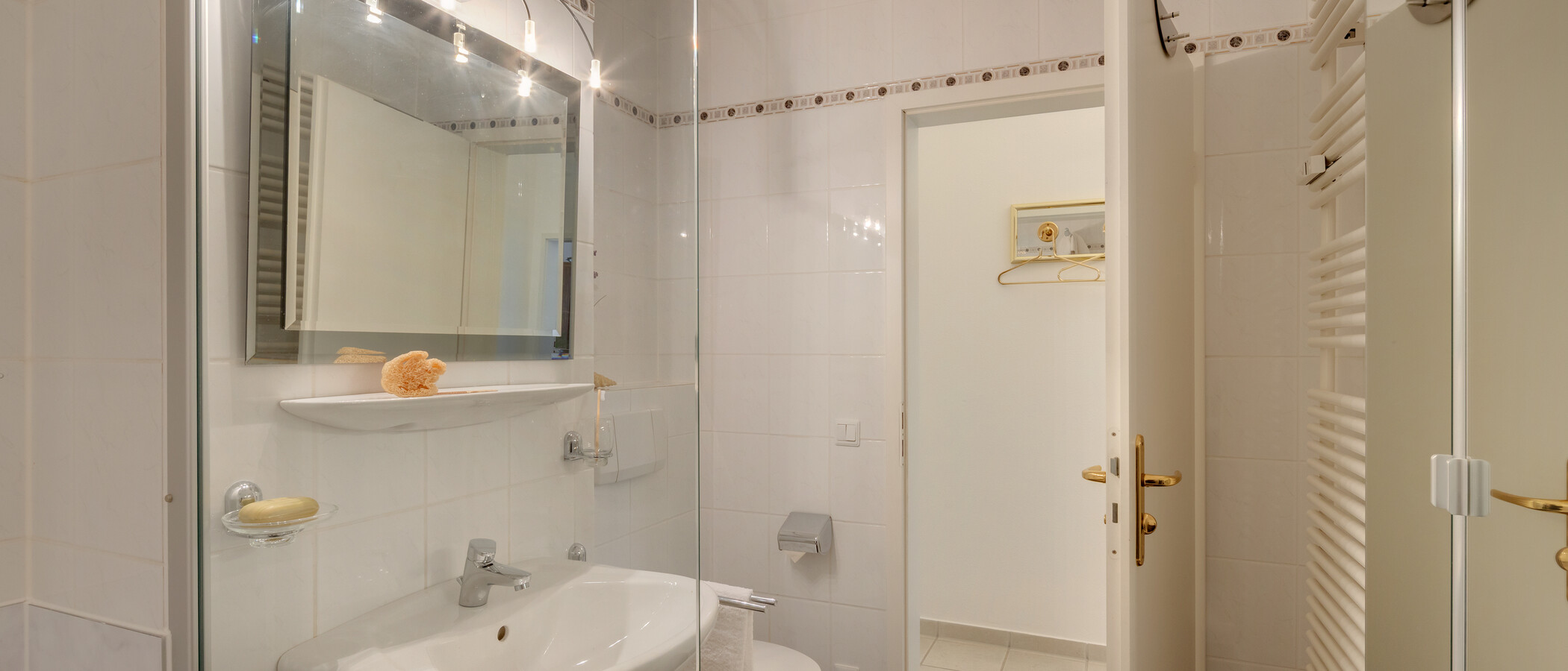 apartment München Harlaching 02 bathroom 14861