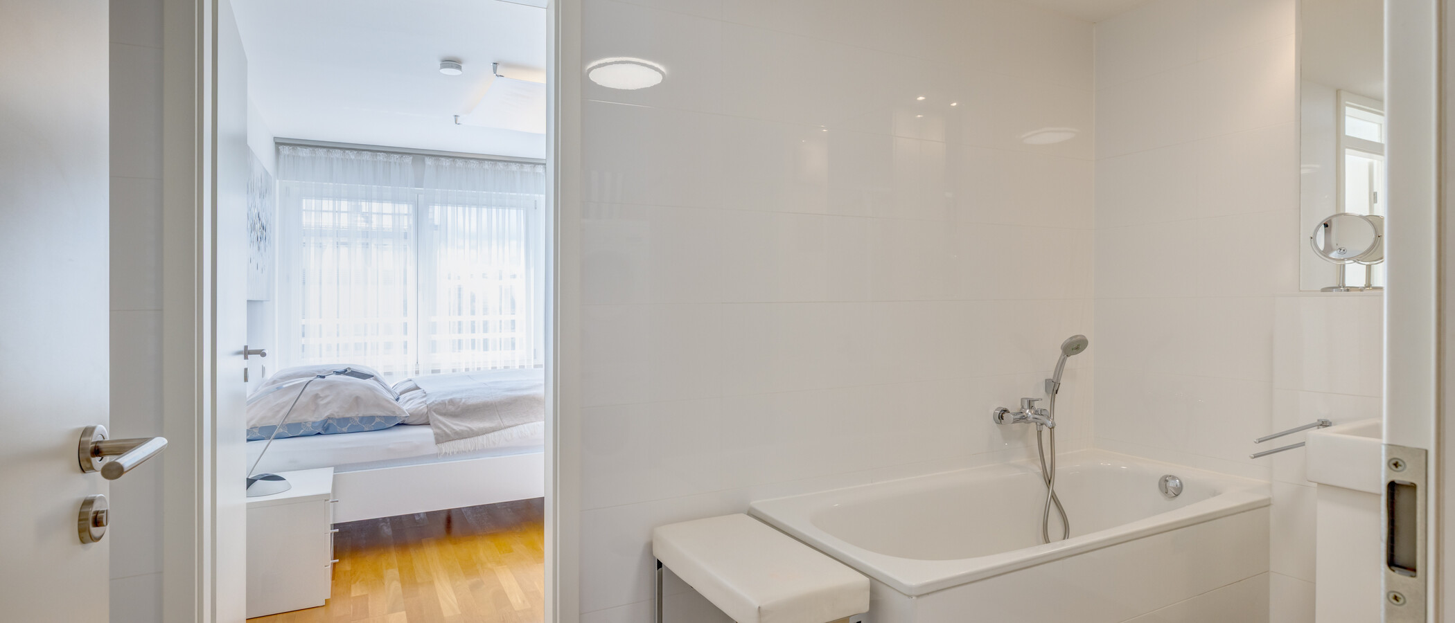apartment München Ludwigsvorstadt 02 bathroom 14870