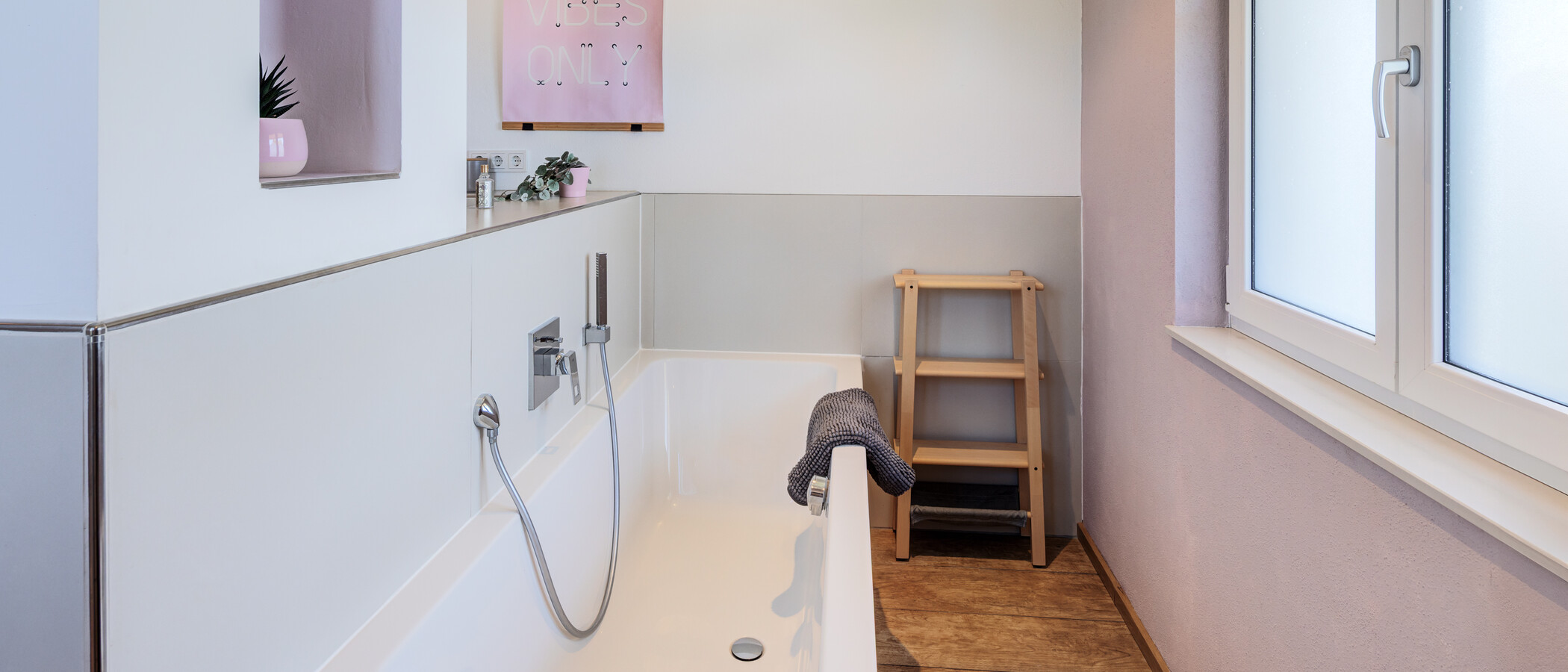 semi-detached house Sauerlach 03 1. bathroom 14871
