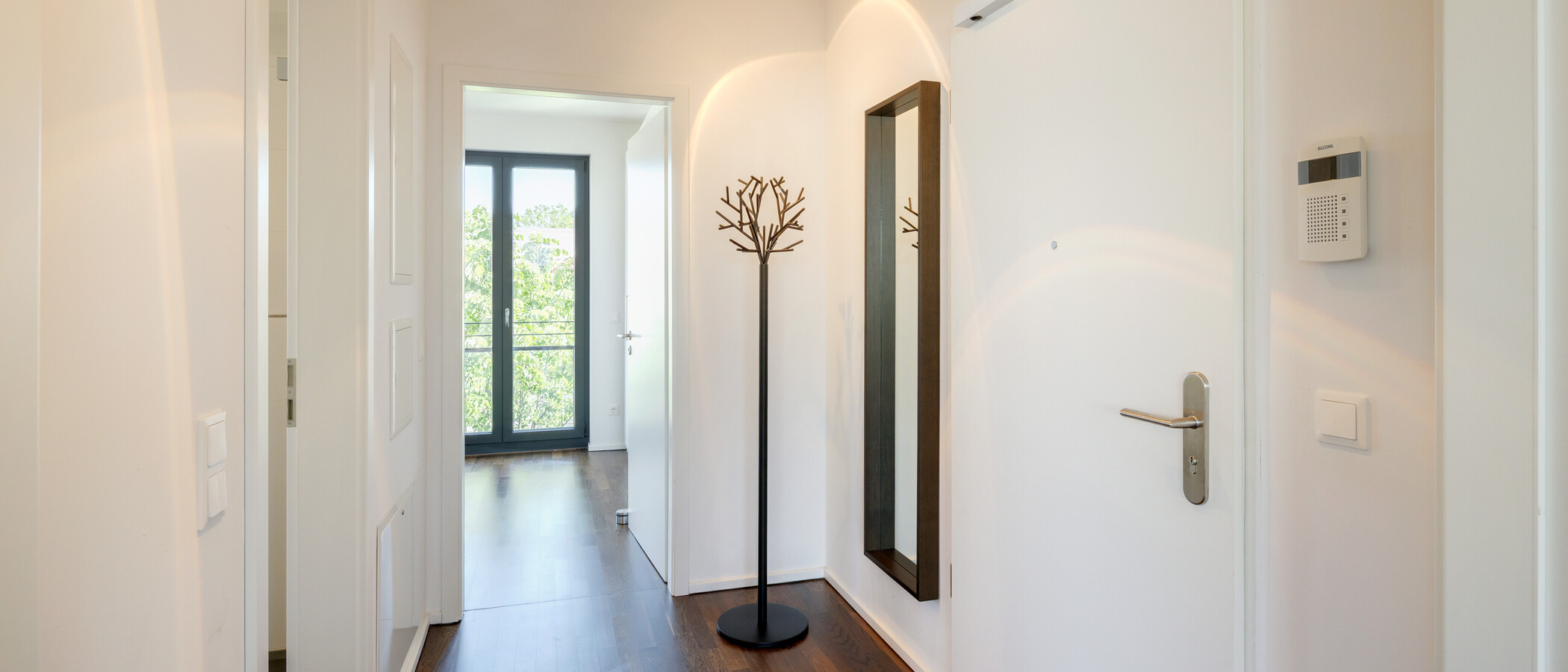 roof terrace apartment München Altbogenhausen 01 hall 14872