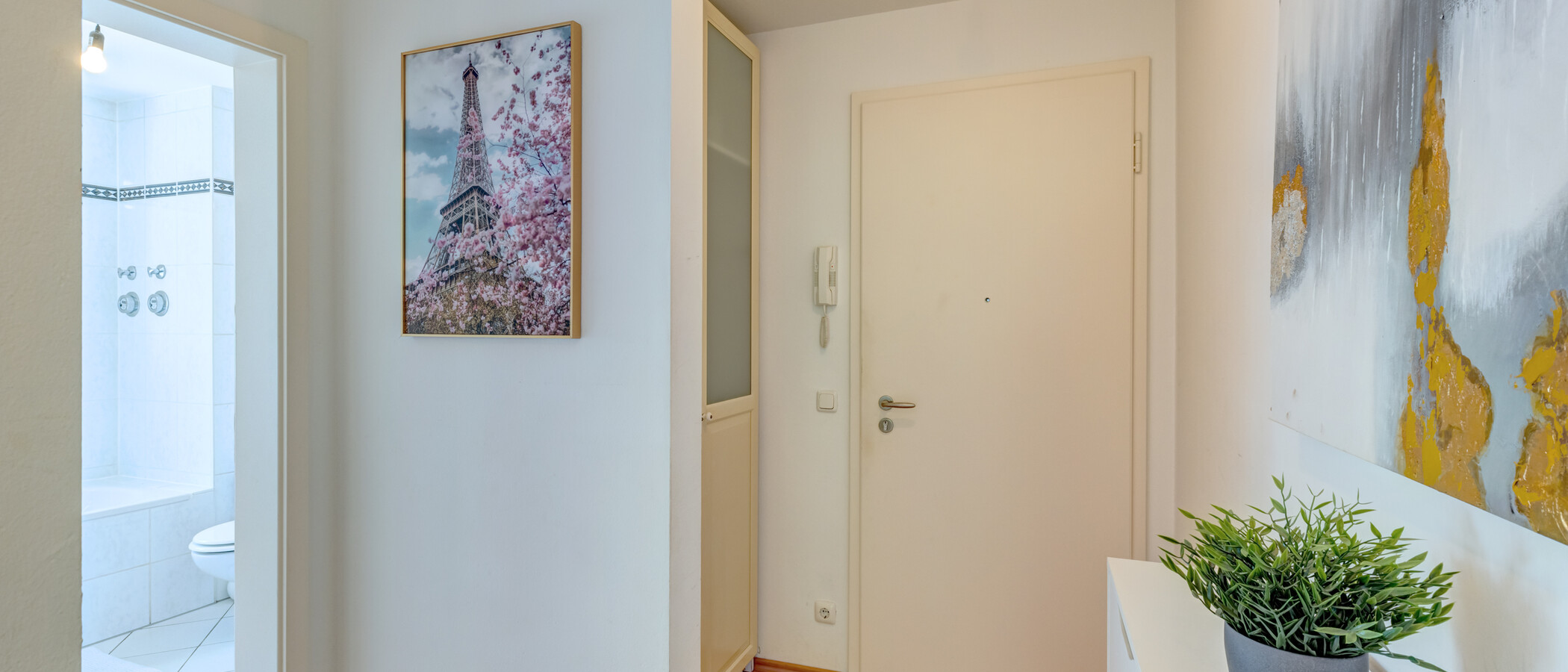 apartment with garden 	 München Pasing 01 hall 14874