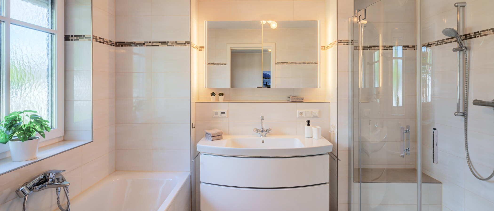apartment München Moosach 02 bathroom 14883