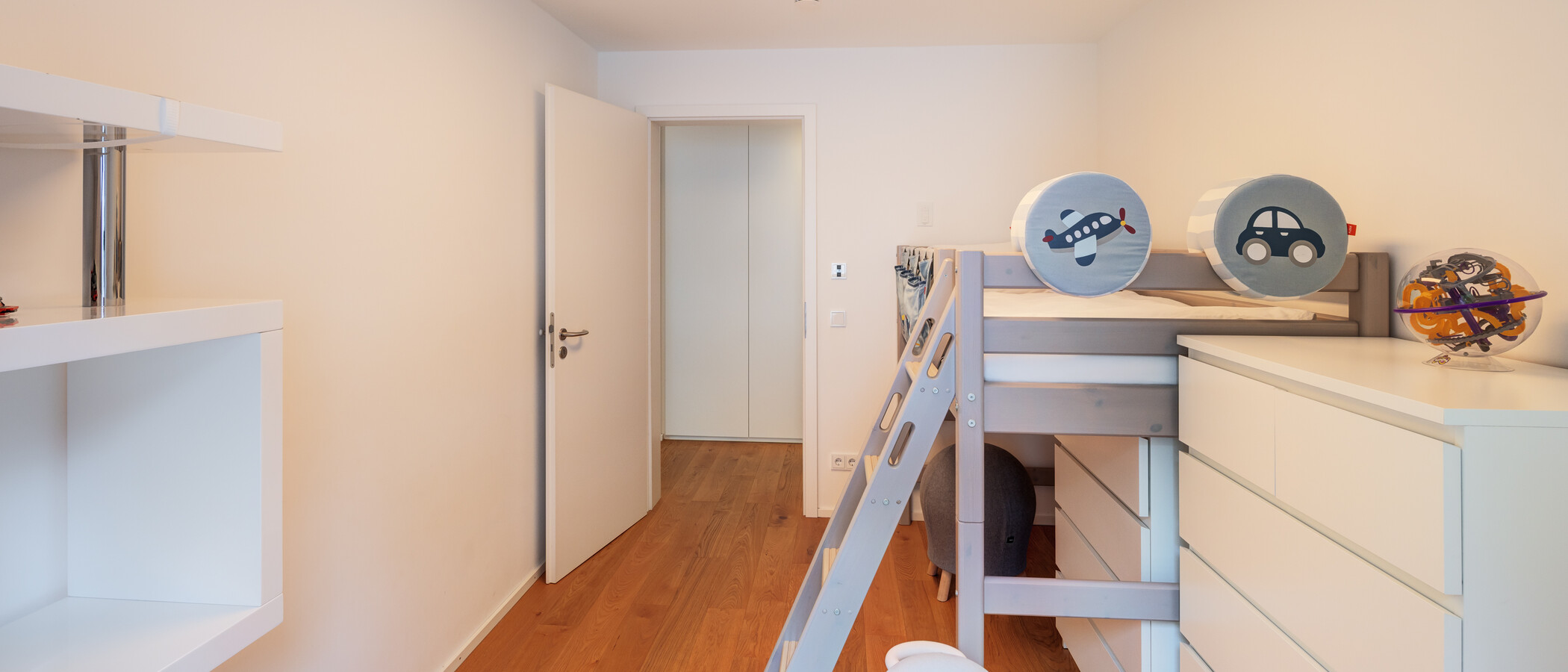 apartment München Solln 02 children's room 14884