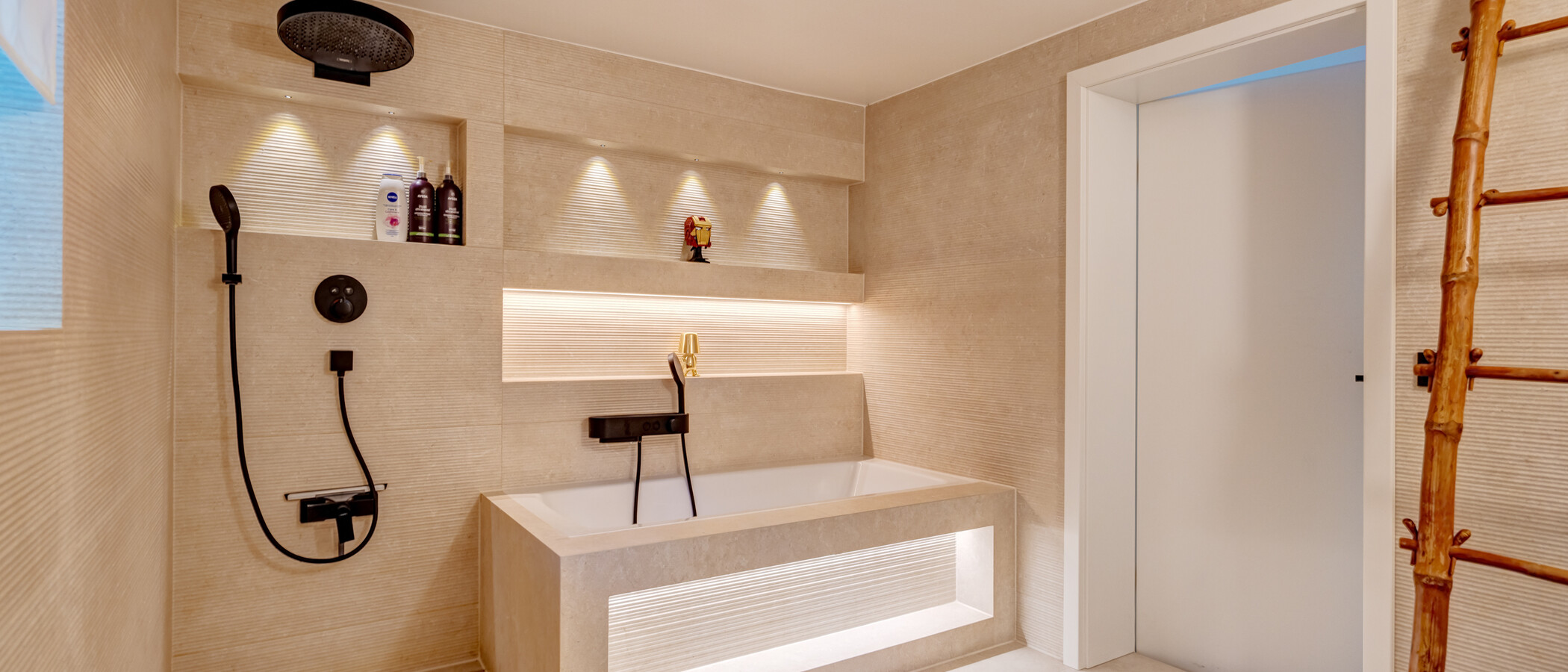 Bungalow Ottobrunn 01 2. bathroom 14886