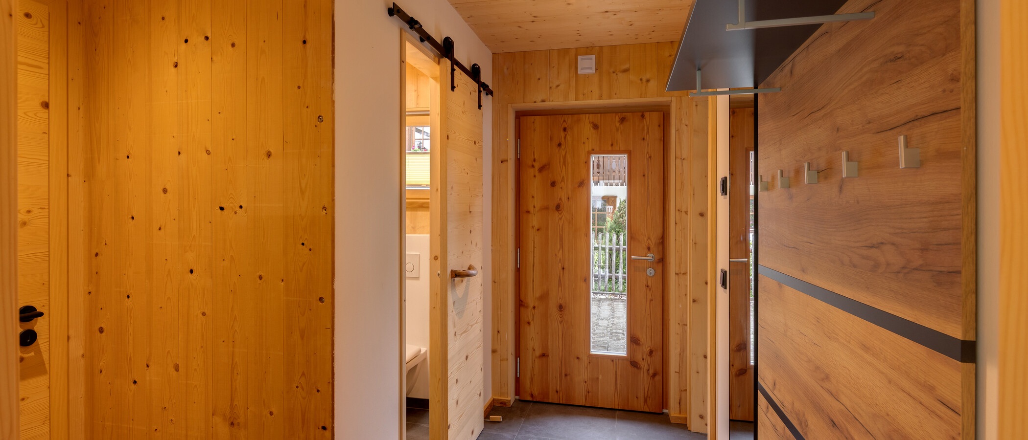 detached house Miesbach 01 hall 14887