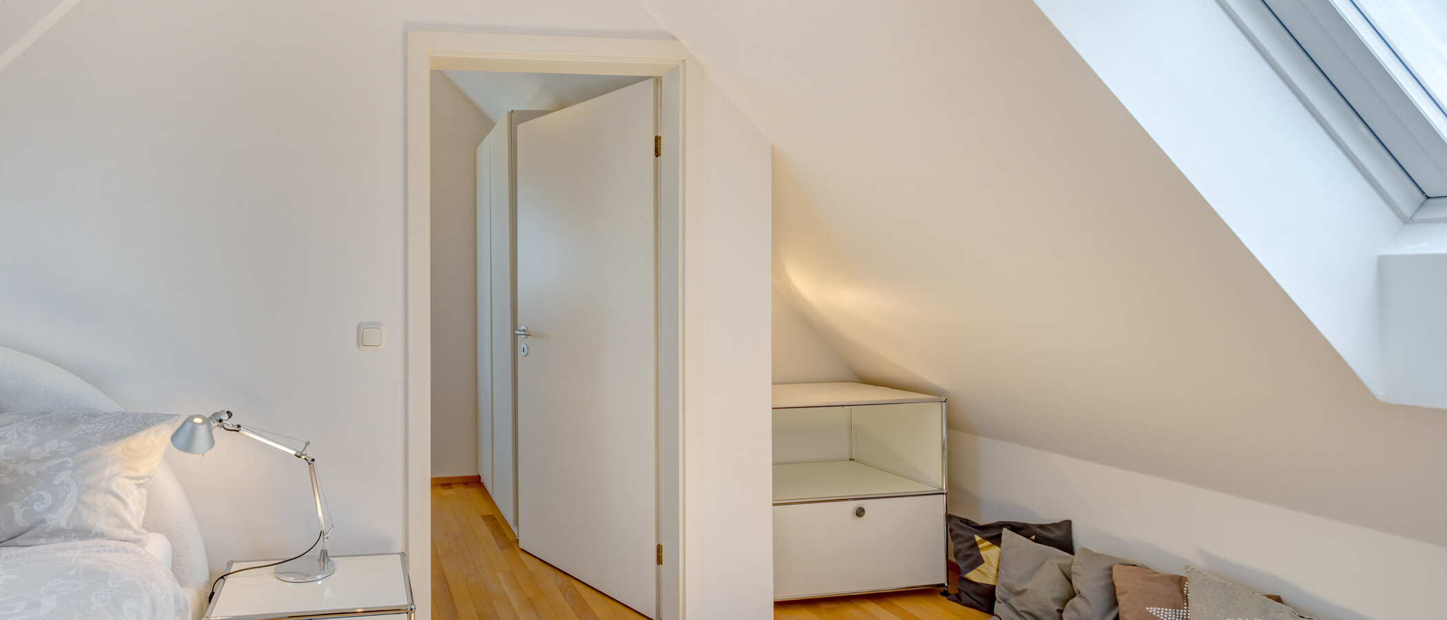 gallery apartment  München Maxvorstadt 04 2. bedroom 14890