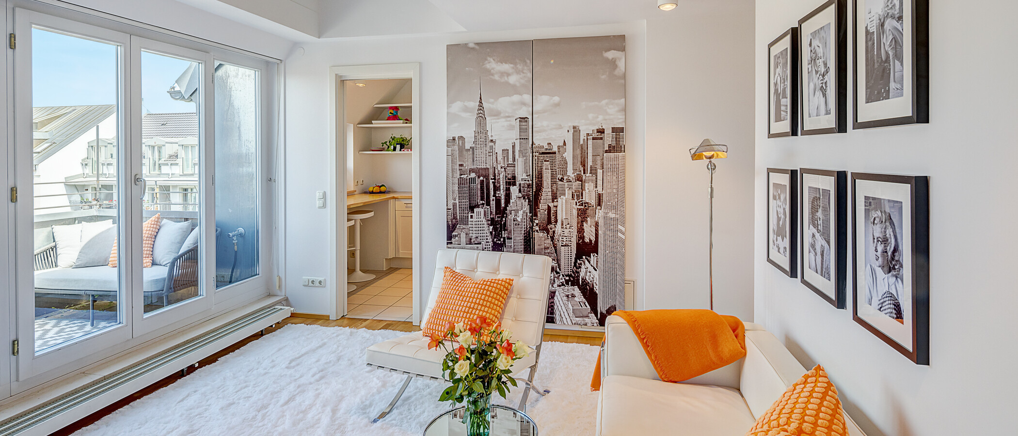gallery apartment  München Maxvorstadt 02 living area 14890