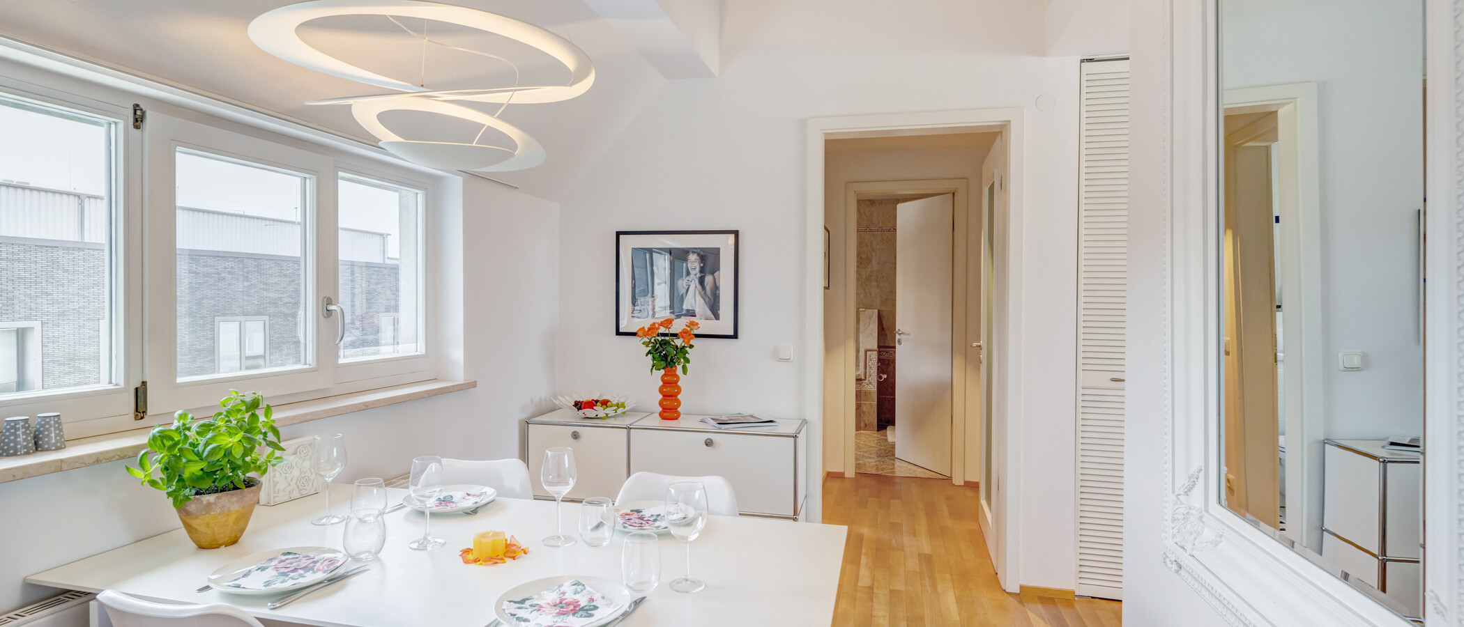 gallery apartment  München Maxvorstadt 05 living area 14890