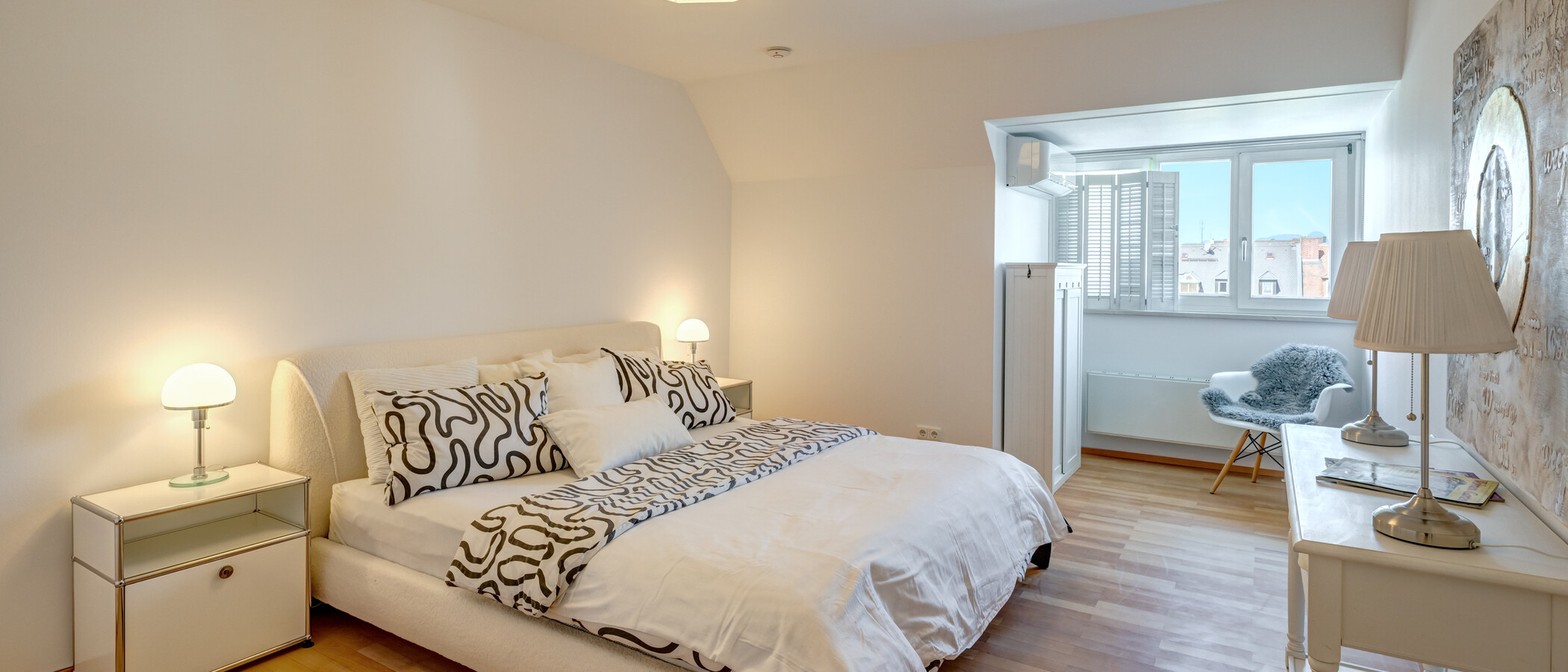 gallery apartment  München Maxvorstadt 01 1. bedroom 14890