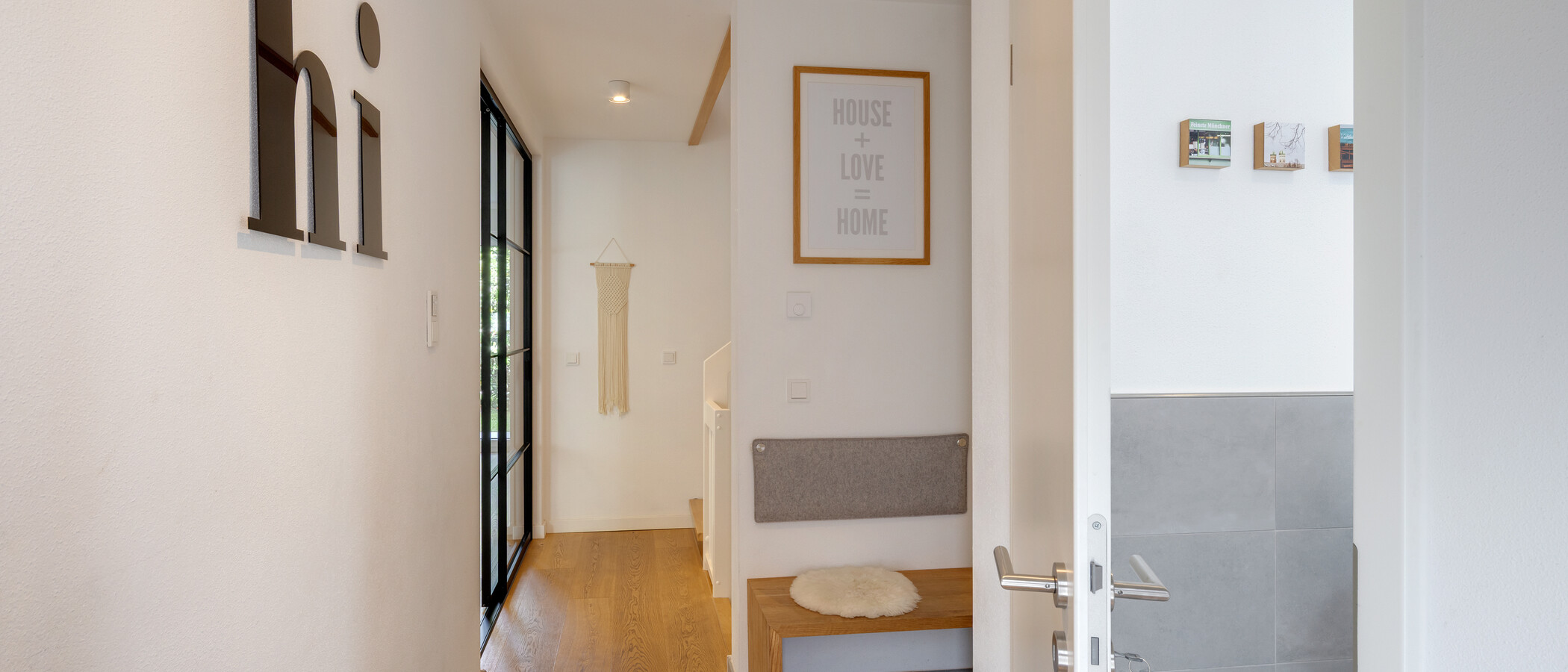 townhouse München Untermenzing 03 hall 14892