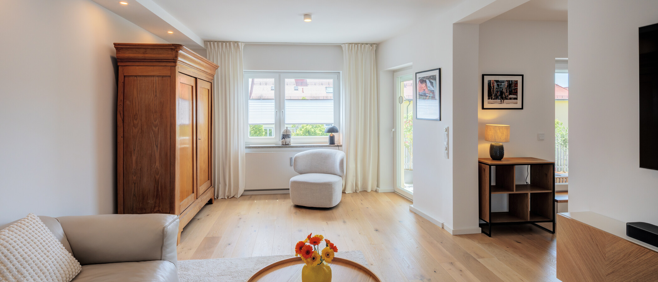 apartment München Schwabing-West (rund um den Hohenzollernplatz) 03 living area 14895