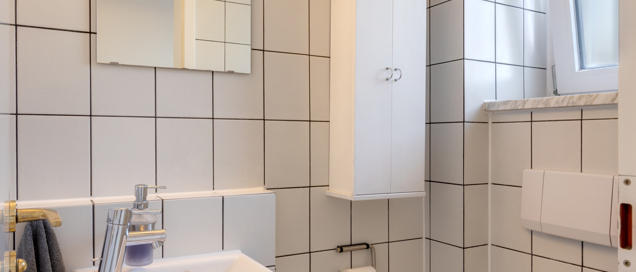 townhouse München Untergiesing 01 guest toilet 14900