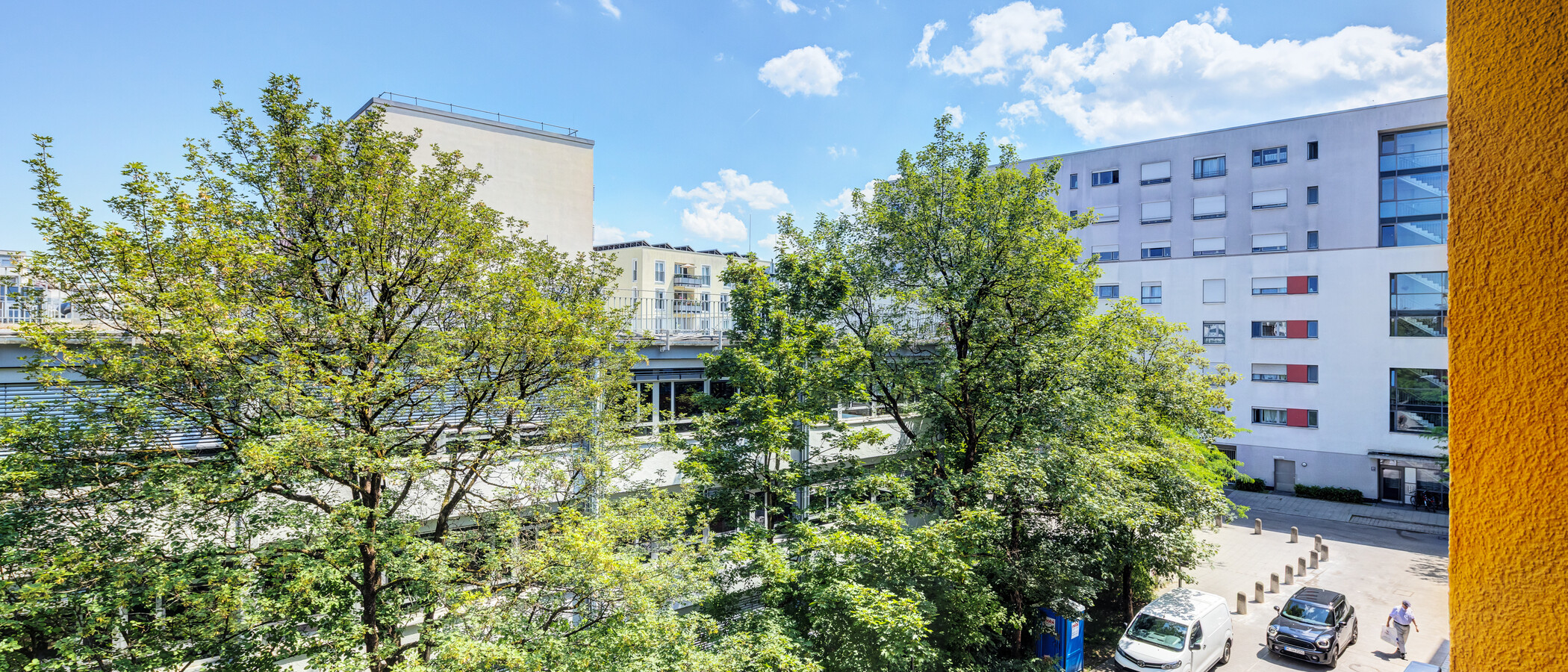 apartment München Schwabing-West 03 view 14901