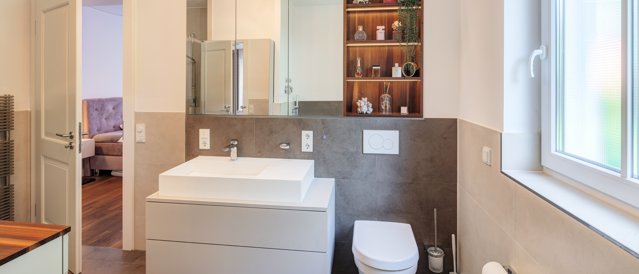apartment with garden 	 München Freimann 01 1. bathroom 14904