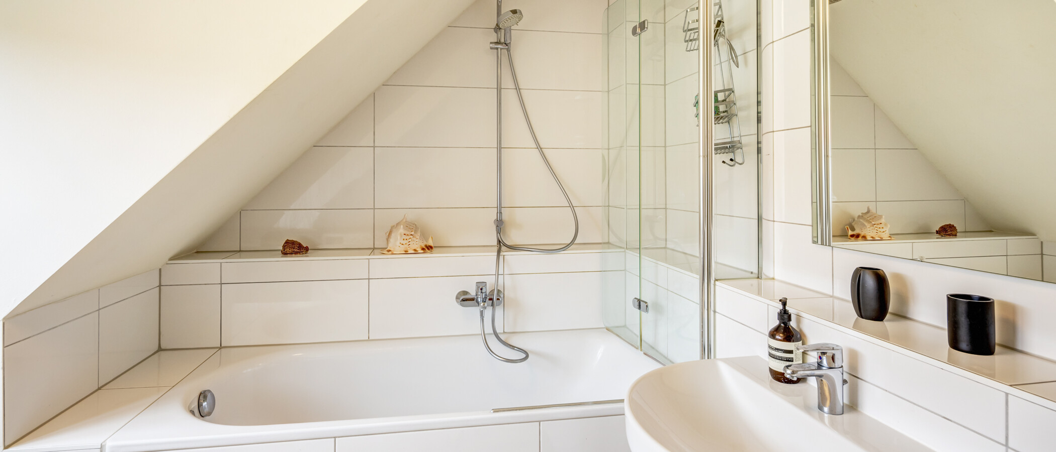 maisonette München Schwabing 02 bathroom 14908
