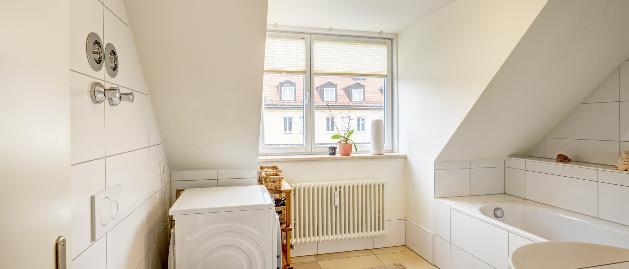 maisonette München Schwabing 03 bathroom 14908