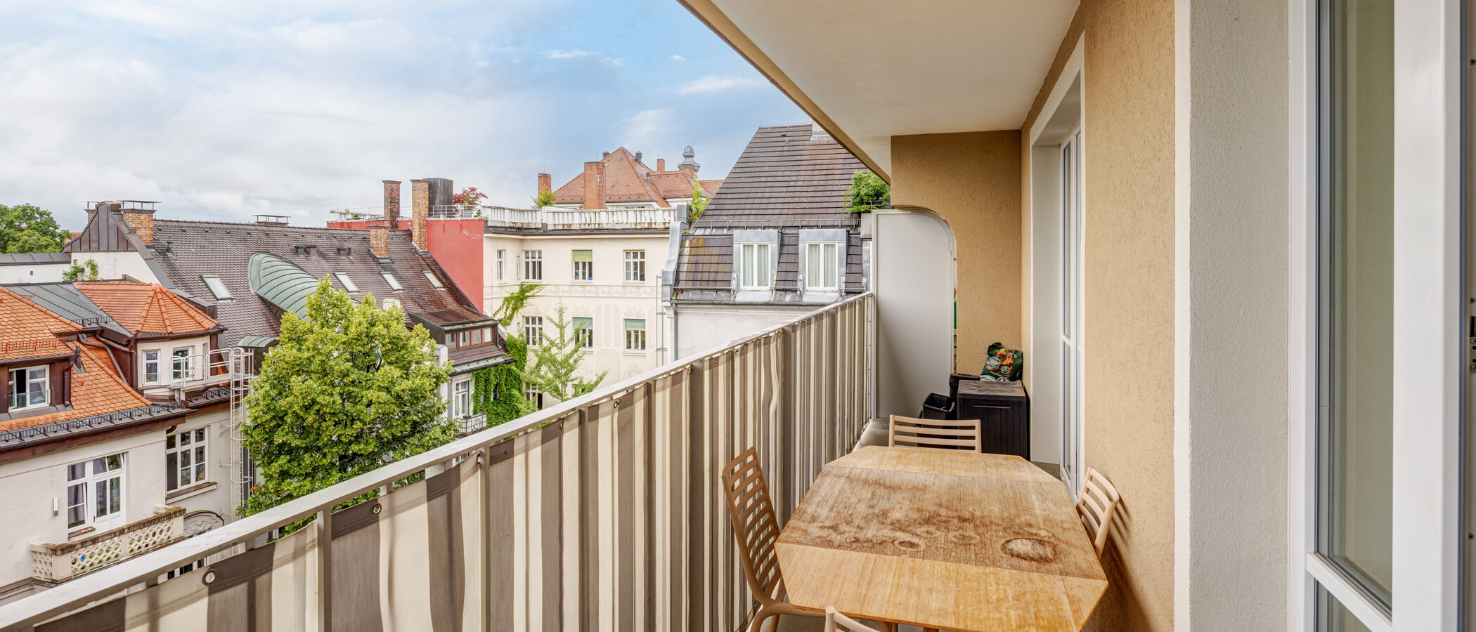 maisonette München Schwabing 01 balcony 14908