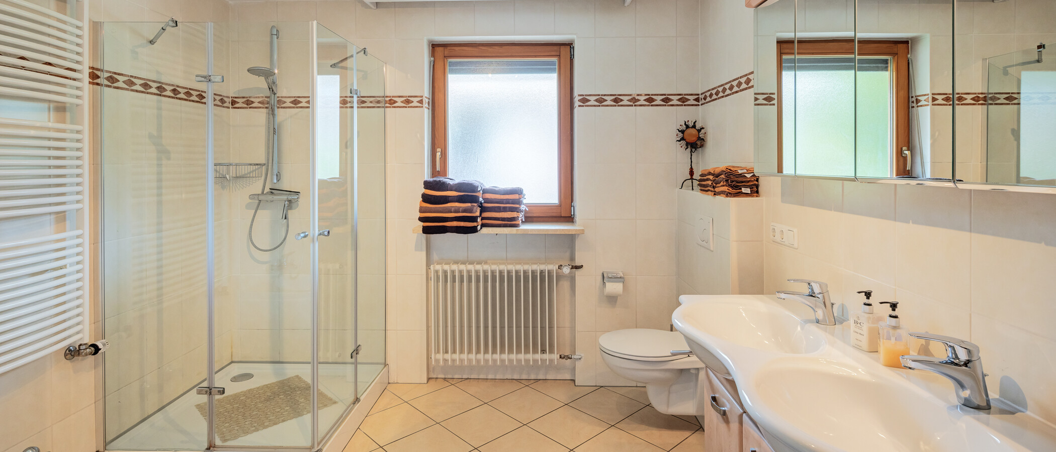 house Gmund am Tegernsee 01 1. bathroom 14912
