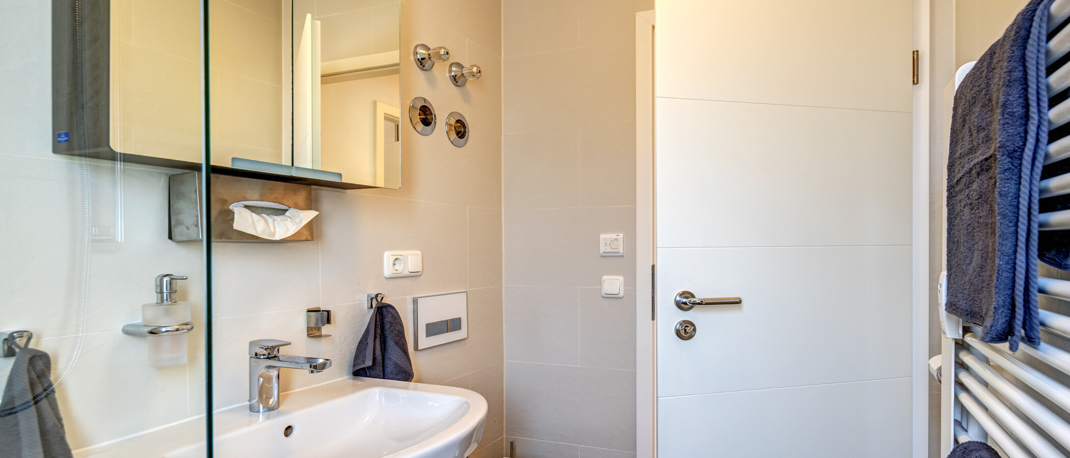 apartment München Lerchenau 03 bathroom 14916