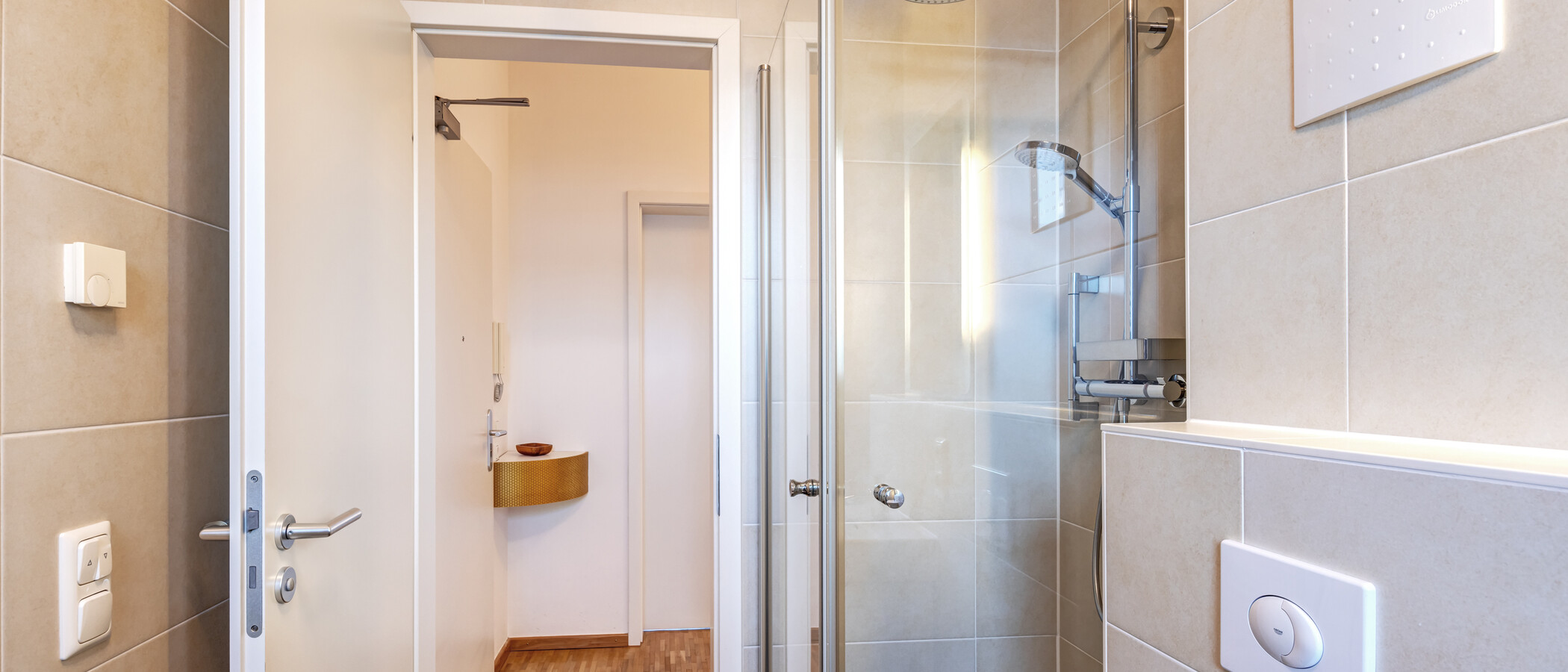 apartment München Parkstadt Schwabing 03 bathroom 14918